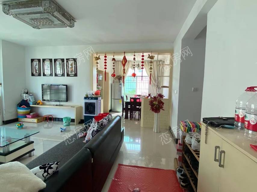 乘风小区，3室2厅2卫，124.00㎡，普装，售价27万 二手房