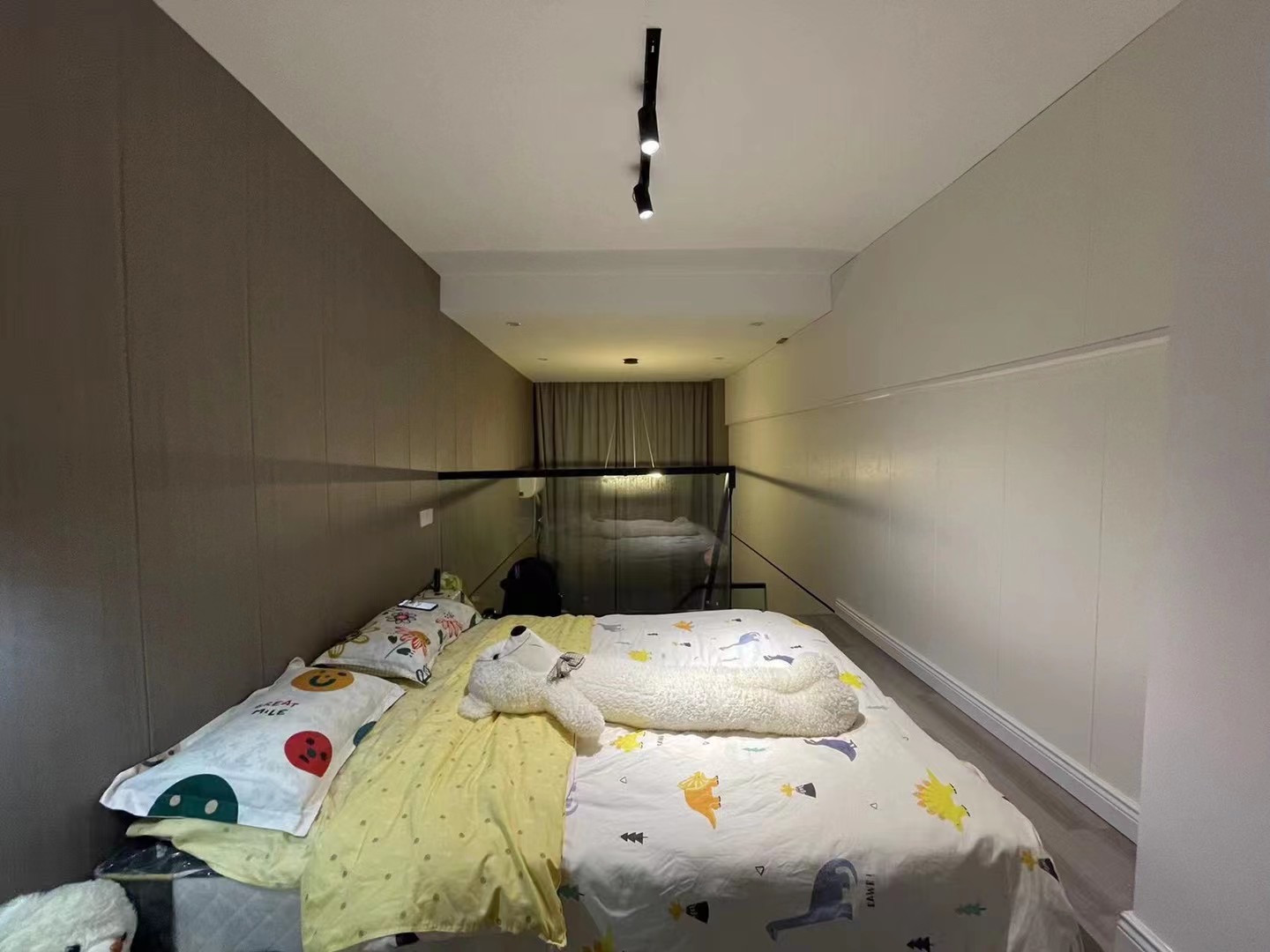 房东去外地发展，现低价出售精装公寓 二手房