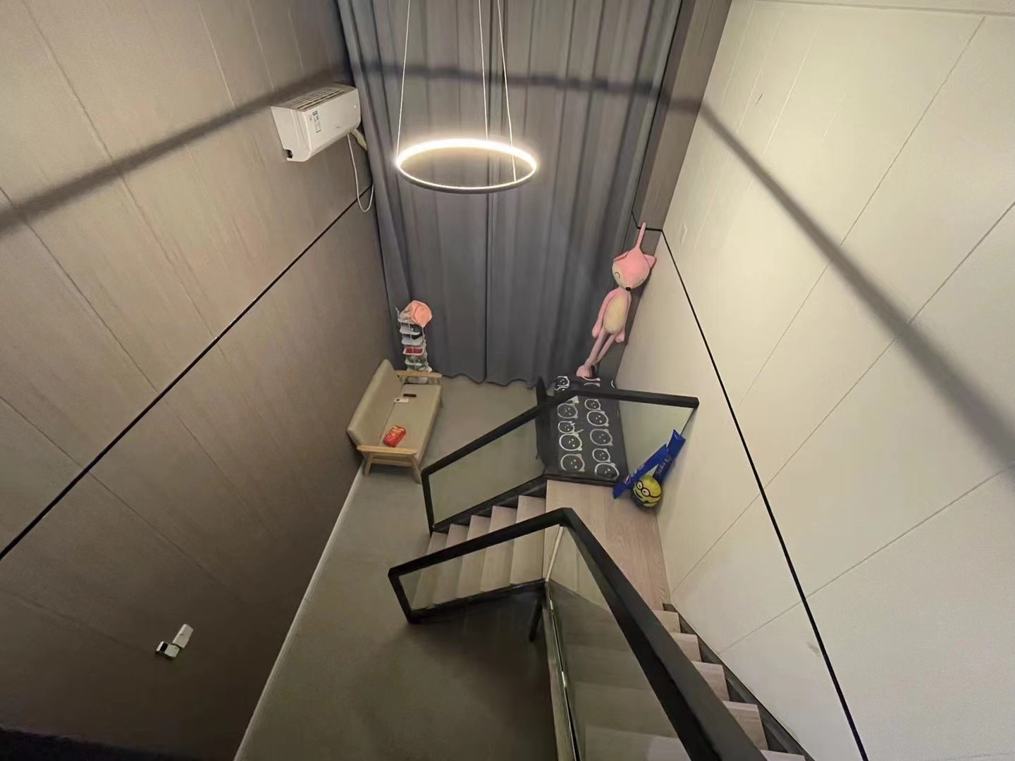 房东去外地发展，现低价出售精装公寓 二手房