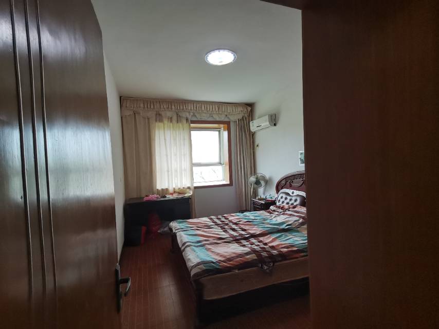 市中心地段中心花园149.68平三房出售 二手房