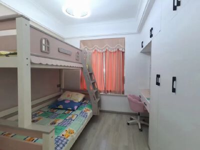 新加坡国际健康城，4室2厅2卫，140㎡，精装，售价105万