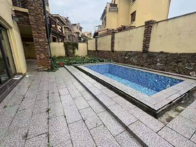 中航城庐山云岭，4室2厅2卫，229.00㎡，精装，租金5500元/月