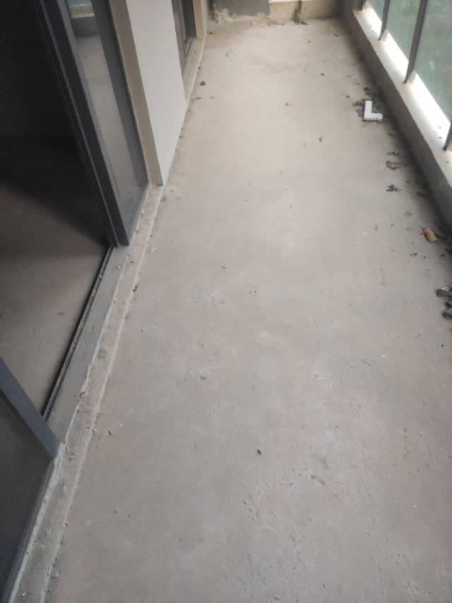 新加坡国际健康城，3室2厅2卫，119.62㎡，毛坯，售价85.8万 二手房