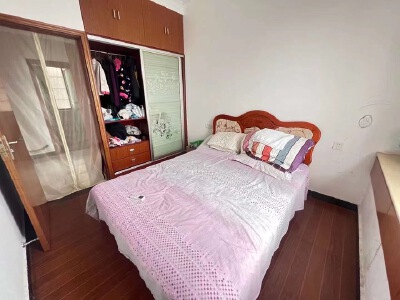 国瀚城,3室2厅1卫,111.47m²,毛坯,售价 49万