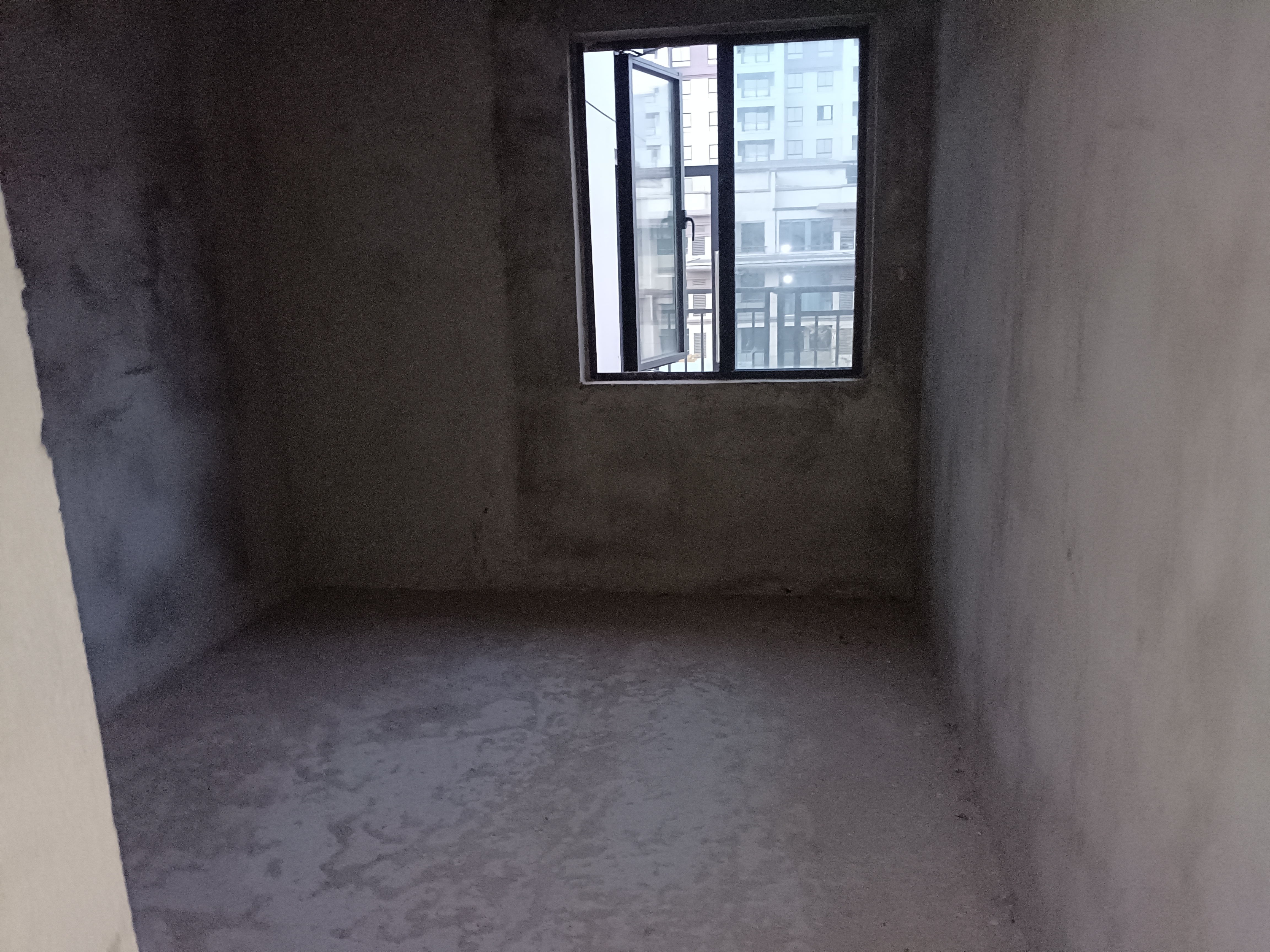 荷塘新城，6室2厅3卫，202.00㎡，售价110万 二手房