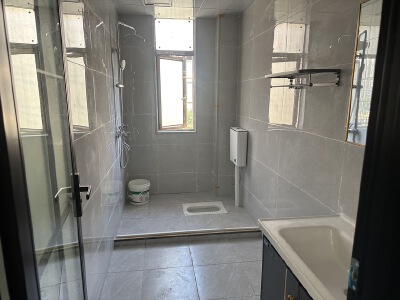 怡馨家园西区，3室2厅2卫，120.00㎡，普装，售价36万