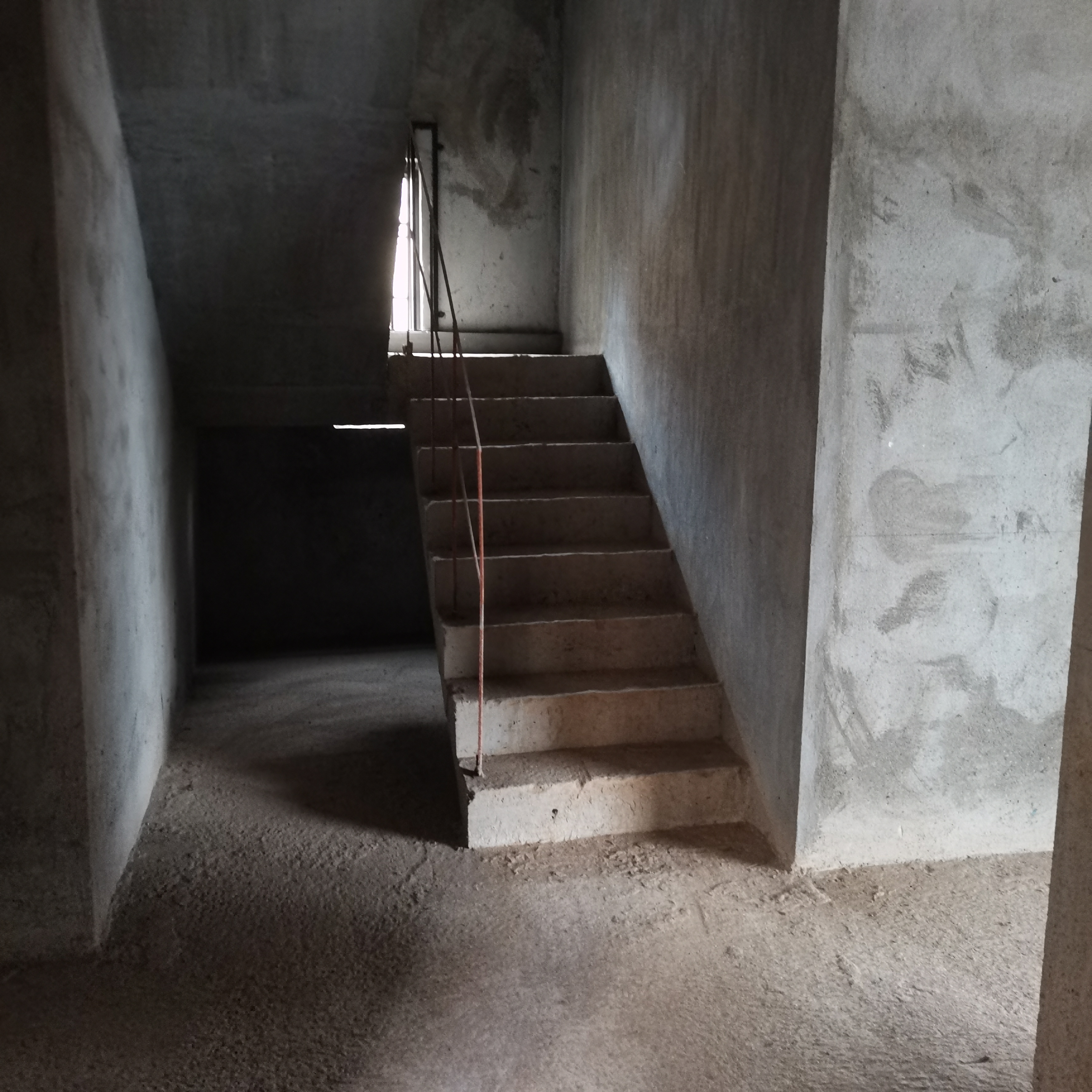 中航城庐山云岭，6室2厅5卫，233㎡，售价203万 二手房