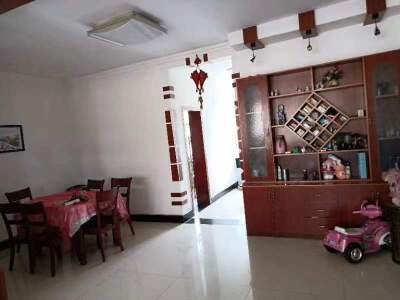 鑫德嘉园，4室2厅2卫，167.6㎡，简装，