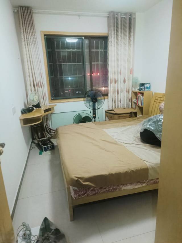 锦绣乾城，3室2厅2卫，120㎡，普装，售价47万 二手房