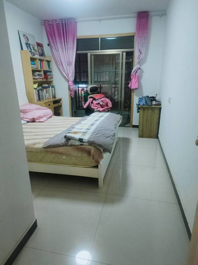 锦绣乾城，3室2厅2卫，120㎡，普装，售价47万 二手房