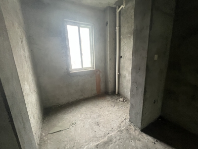 乘风小区，2室2厅1卫，89.83㎡，毛坯，售价20万