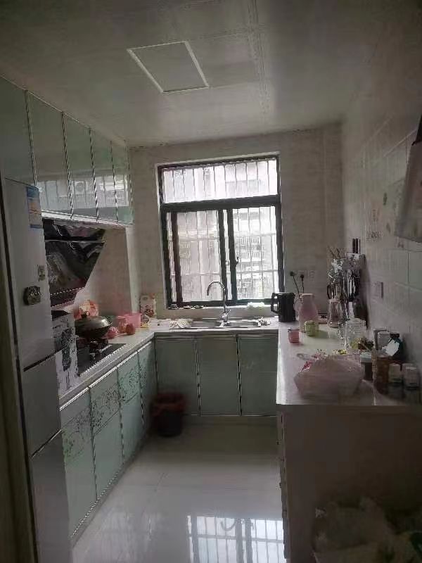 金色阳光，3室2厅1卫，117㎡，毛坯，售价58万 二手房