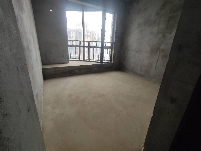 上海城，2室2厅1卫，86.73㎡，毛坯，售价32.00万 二手房