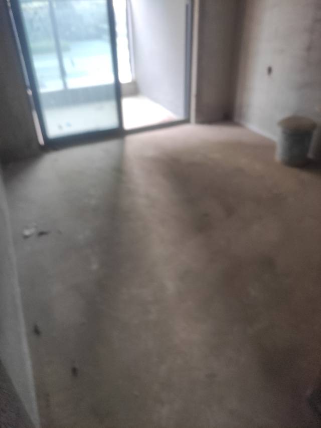 新加坡国际健康城，3室2厅1卫，97.97㎡，毛坯，售价42万 二手房