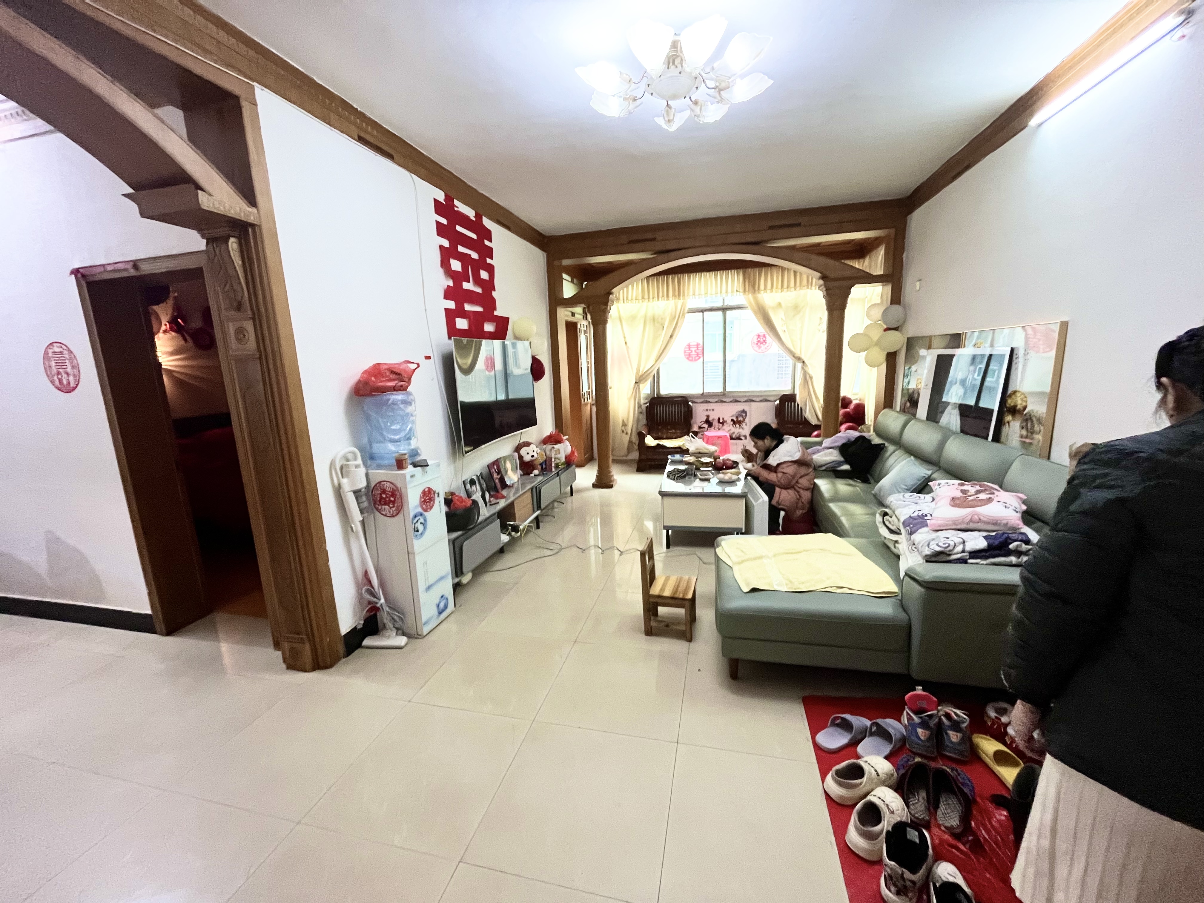 葡萄园小区，2室2厅1卫，93.63㎡，简装，售价25万 二手房