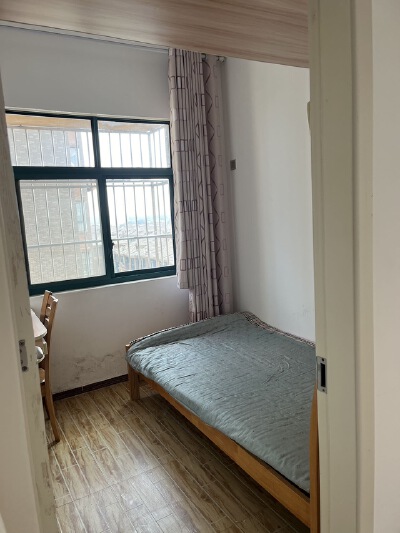 湖滨家园，2室2厅1卫，65㎡，普装，租金1000元/月