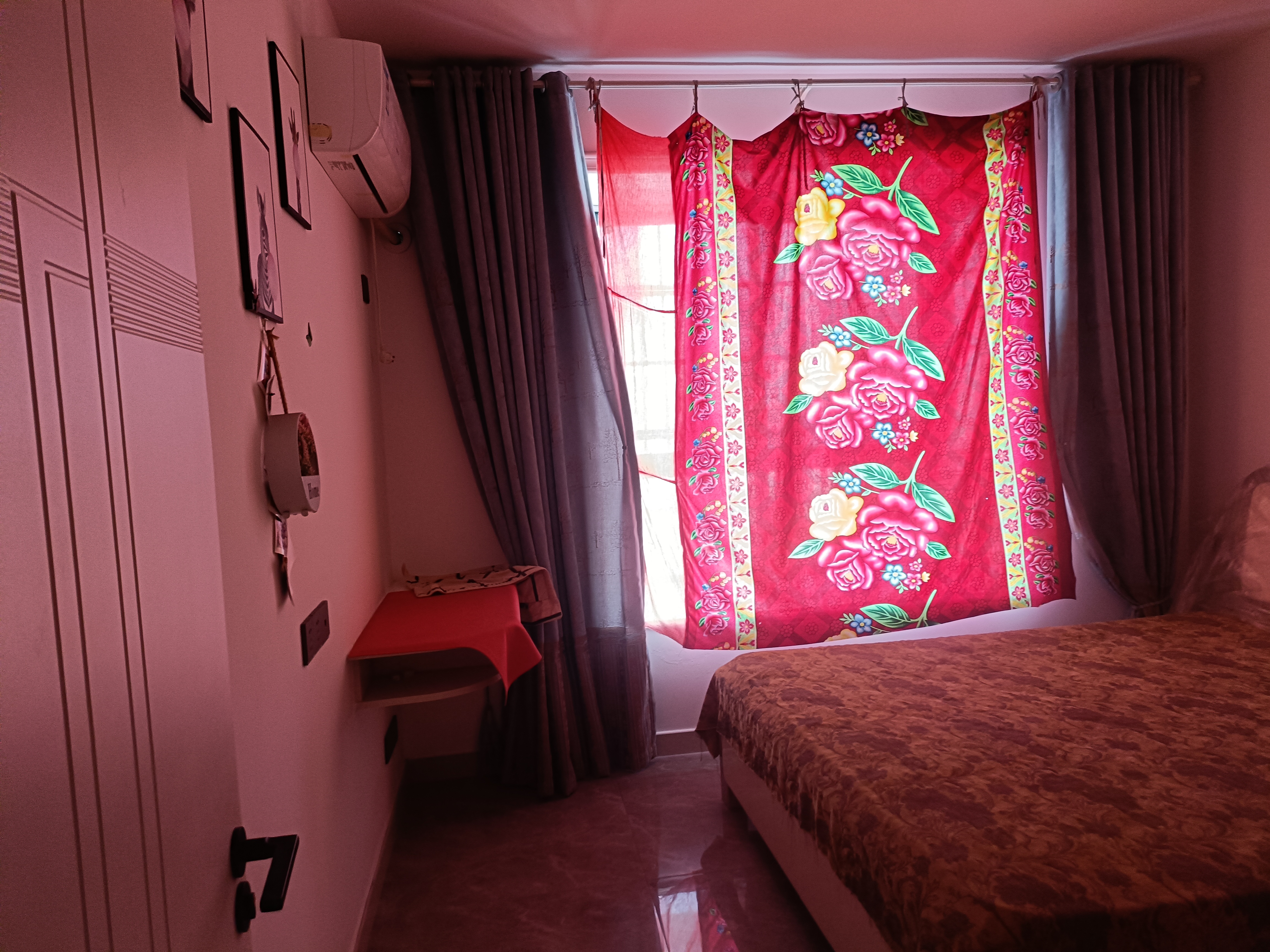 金色阳光，3室2厅2卫，138.4㎡，豪装，售价71万 二手房