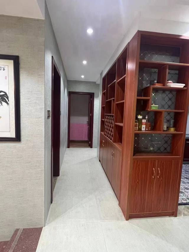 中航城果岭东方，3室2厅2卫，135.52㎡，精装，售价51.8万 二手房