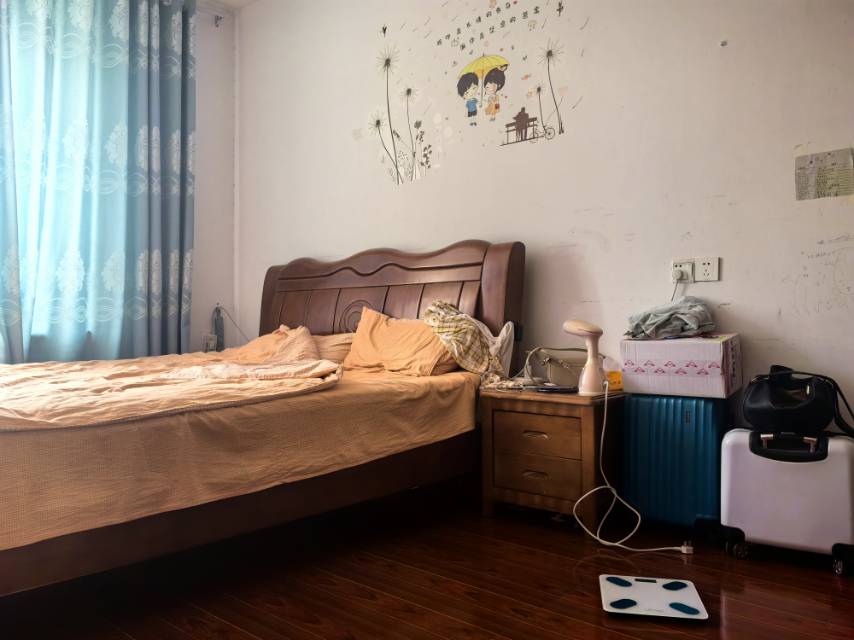 益和花园南区，3室2厅1卫，117.66㎡，普装，售价35万 二手房