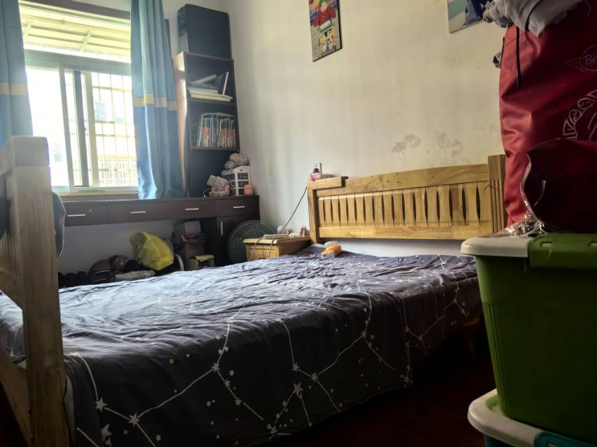 益和花园南区，3室2厅1卫，117.66㎡，普装，售价35万 二手房