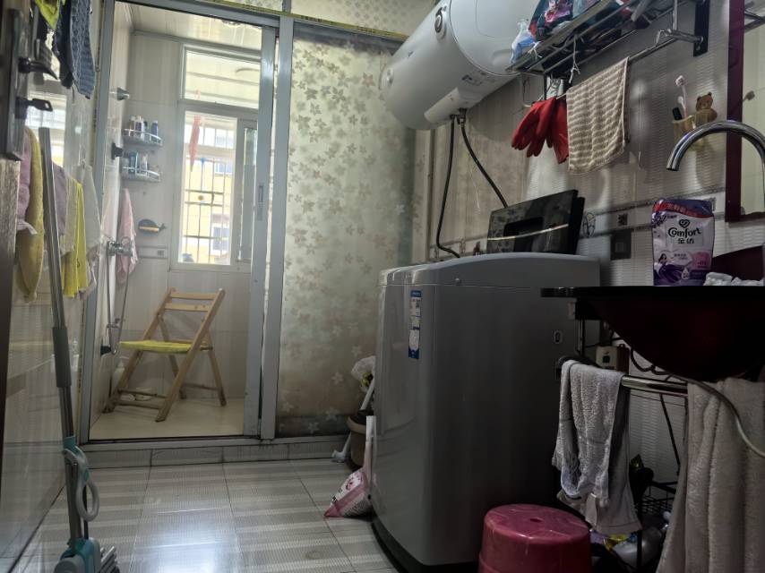 益和花园南区，3室2厅1卫，117.66㎡，普装，售价35万 二手房