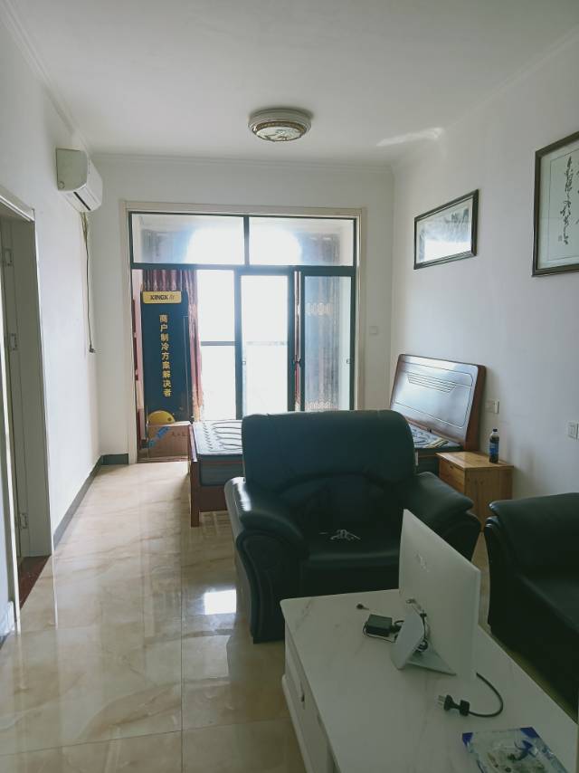 新天地公寓，1室1厅1卫，43㎡，普装，租金1000元/月 二手房