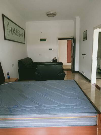 新天地公寓，1室1厅1卫，43㎡，普装，租金1000元/月