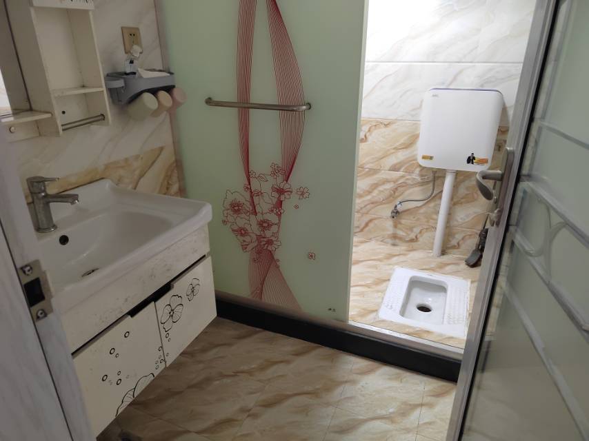 锦绣乾城，3室2厅1卫，95.00㎡，普装，租金1500元/月 租房