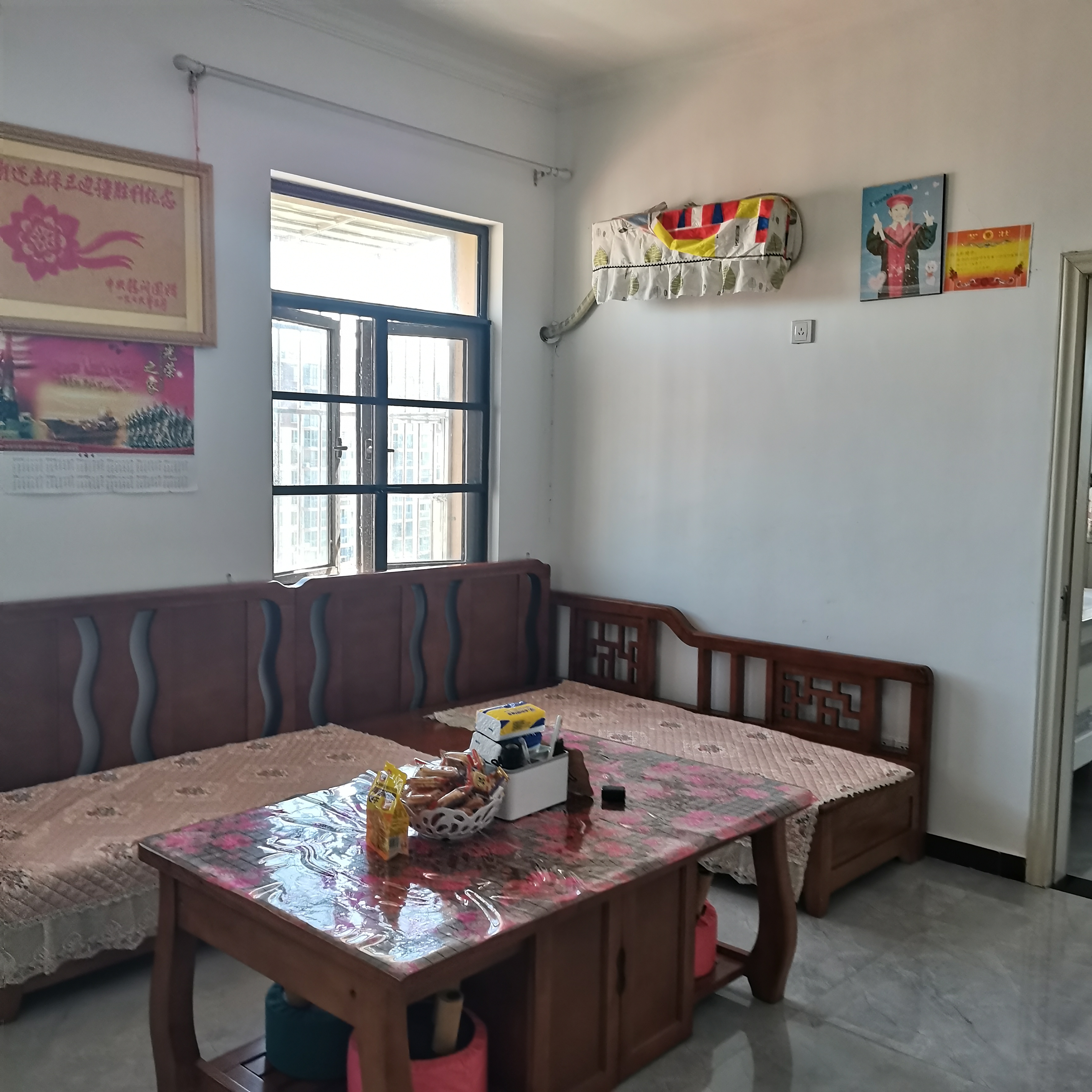 金涛国际华城，1室1厅1卫，75㎡，普装，售价28万 二手房