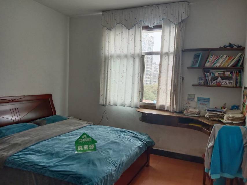 和平小区，3室2厅1卫，110.42㎡，普装 二手房