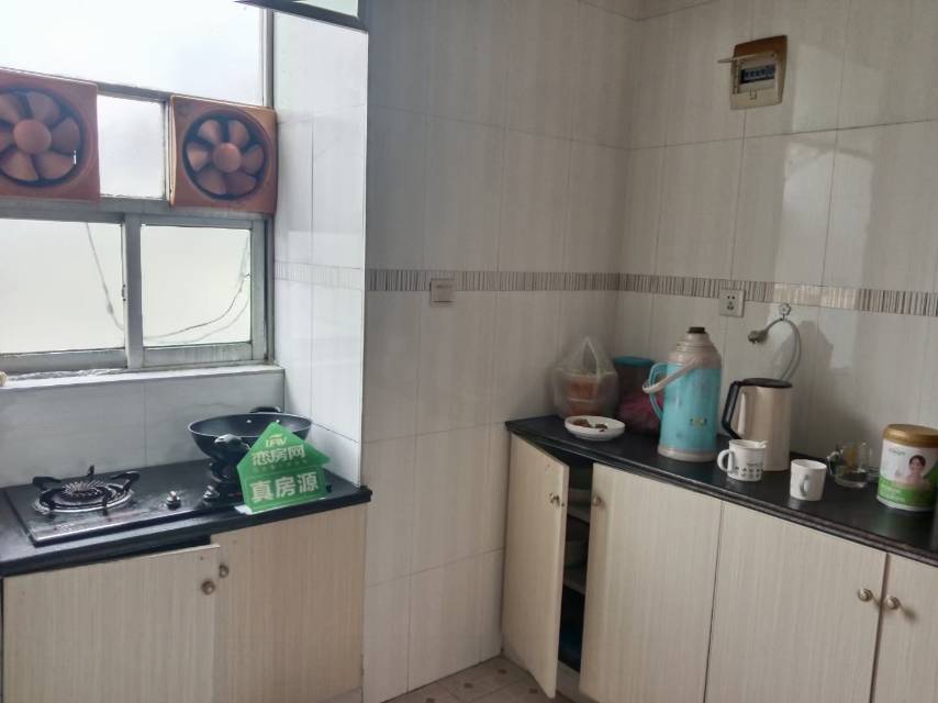 和平小区，3室2厅1卫，110.42㎡，普装 二手房