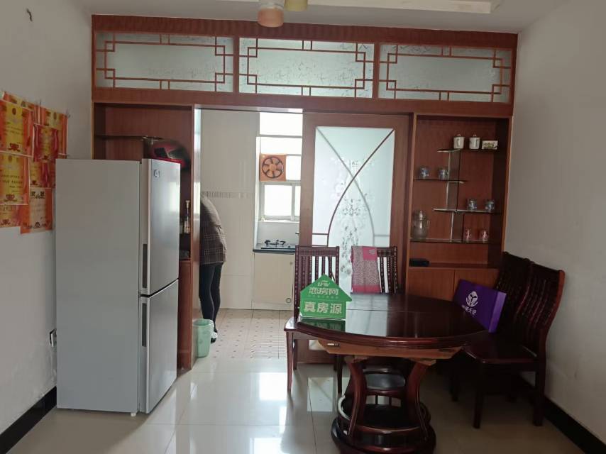 和平小区，3室2厅1卫，110.42㎡，普装 二手房