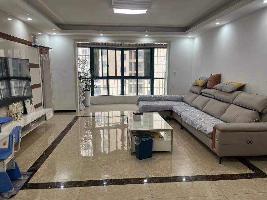 金色阳光，3室2厅2卫，142.00㎡，精装，售价58.00万 二手房