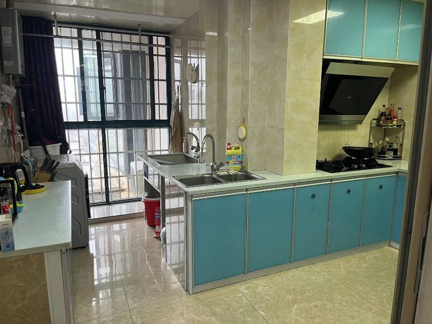 金色阳光，3室2厅2卫，142.00㎡，精装，售价58.00万 二手房