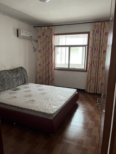 北峰小区，3室2厅1卫，110.53㎡，简装，售价25.00万