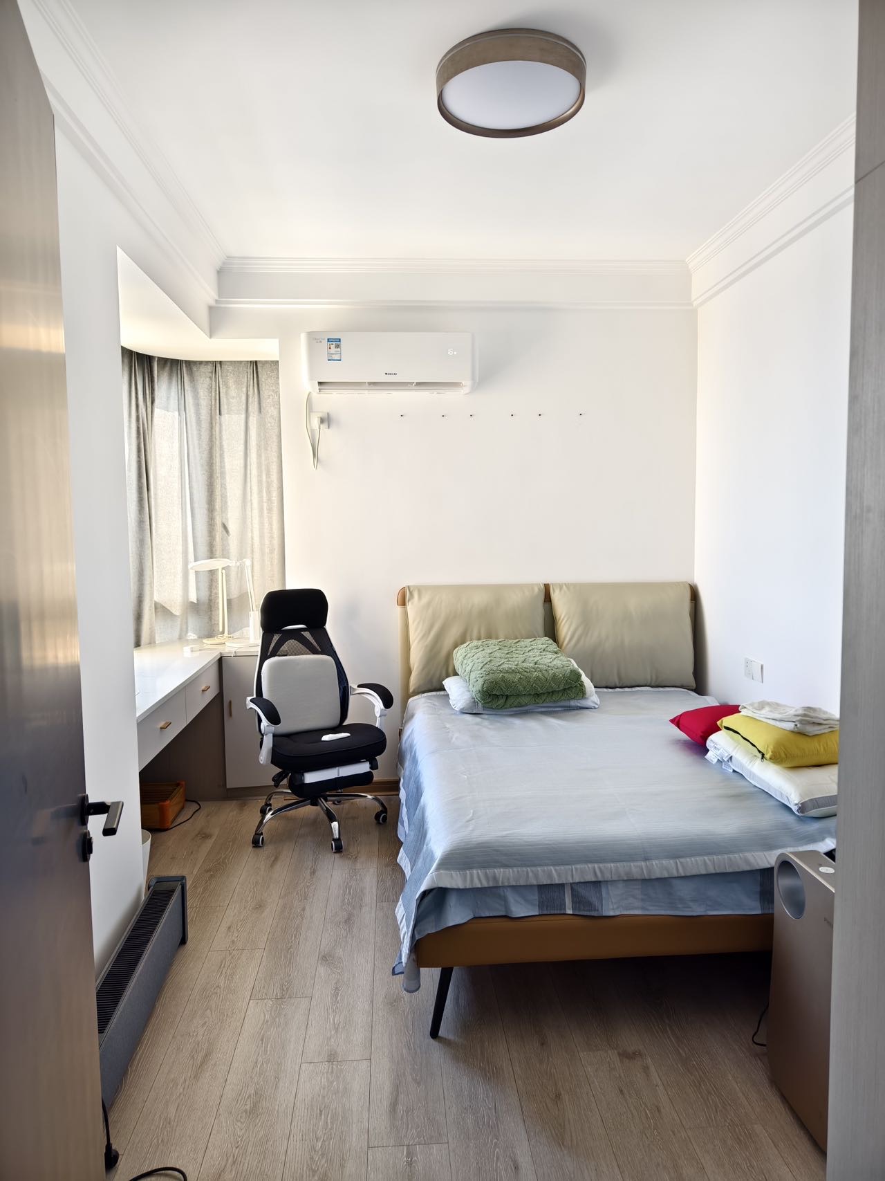 上海城，3室2厅2卫，123㎡，豪装，售价75万 二手房