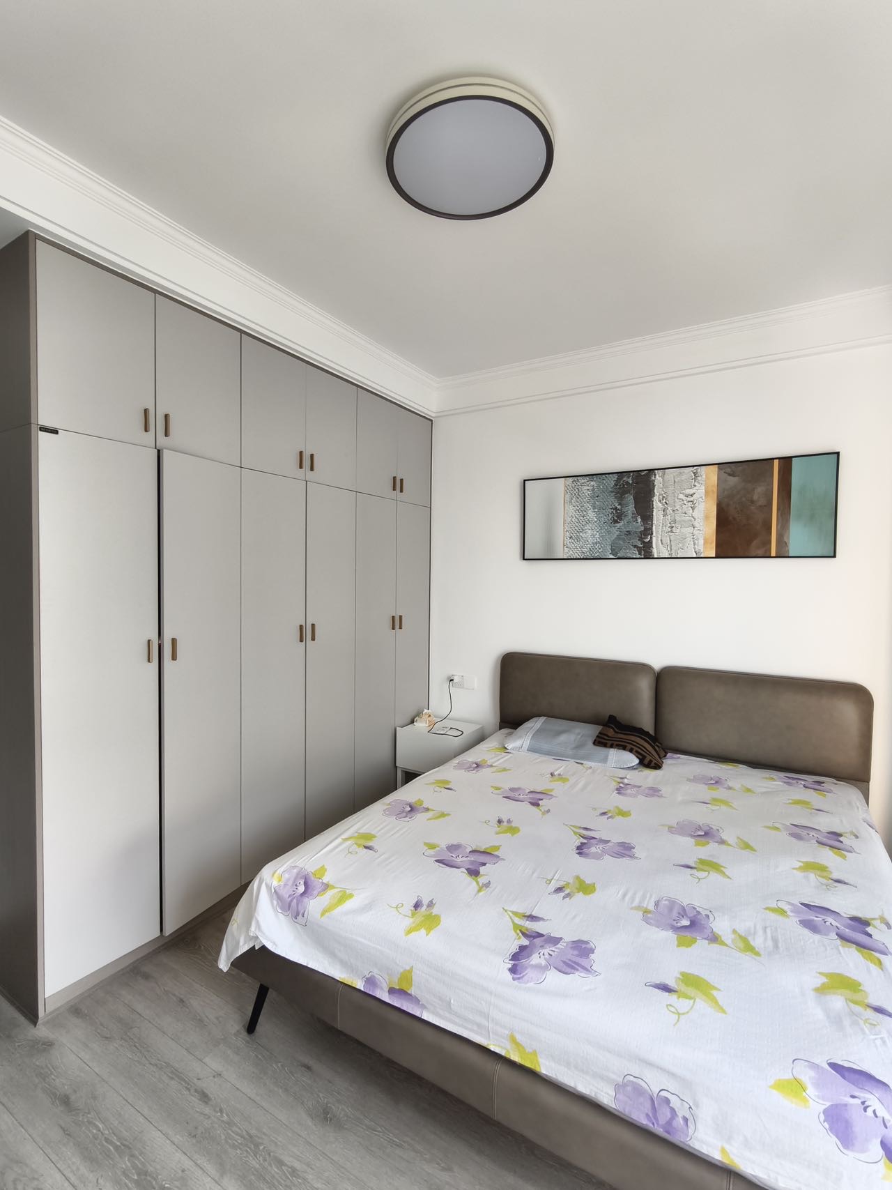 上海城，3室2厅2卫，123㎡，豪装，售价75万 二手房