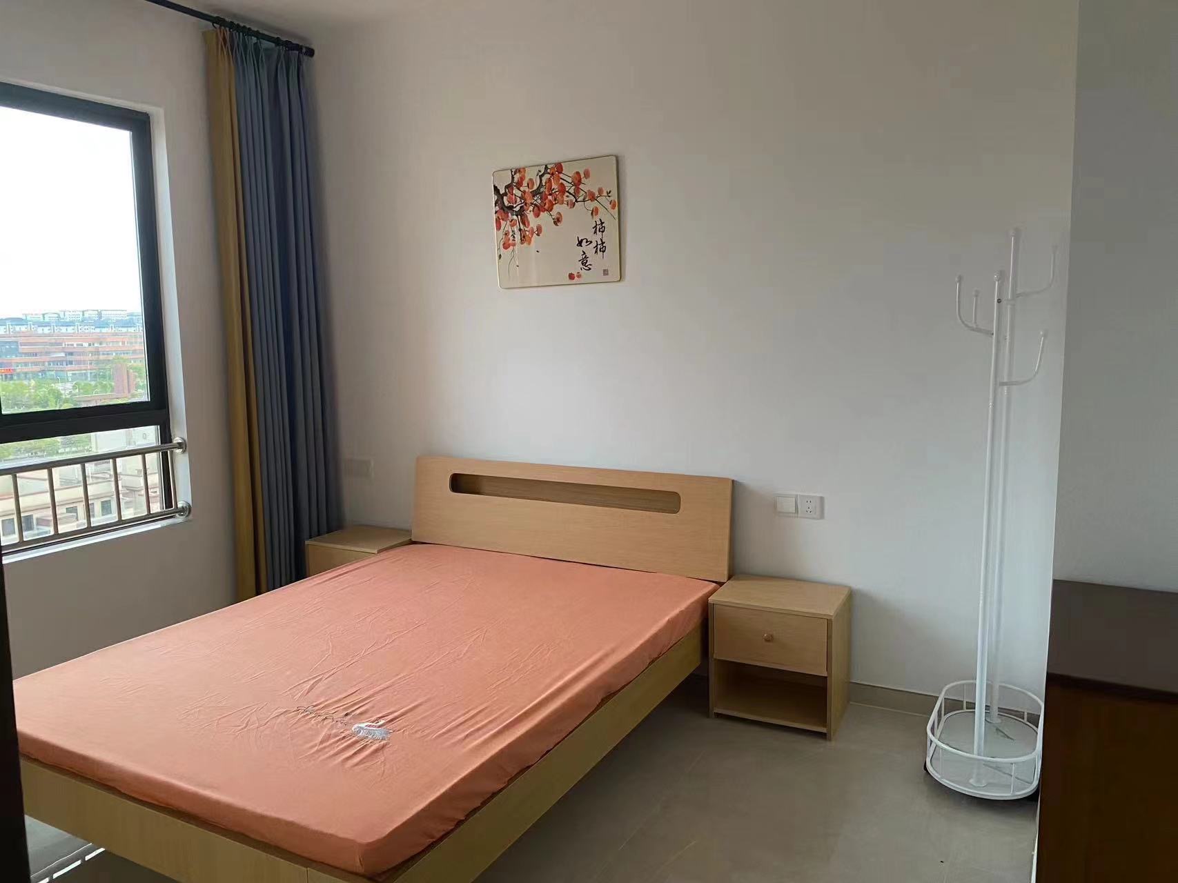 荷塘新城，4室2厅2卫，143㎡，精装，租金2200元/月 租房