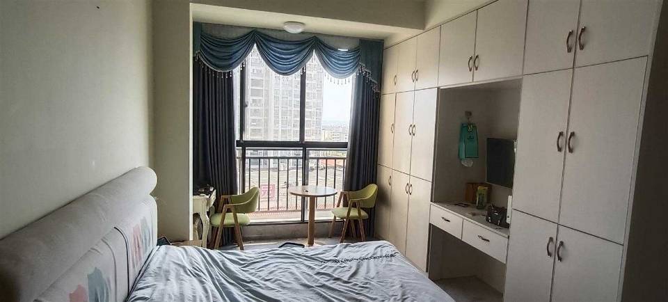 新天地公寓，1室1厅1卫，43.00㎡，简装，租金1000.00元/月 二手房