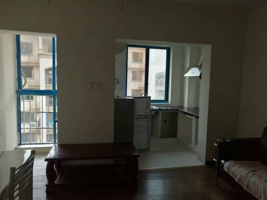 陈家花园，2室2厅1卫，60㎡，简装，租金750元/月 二手房