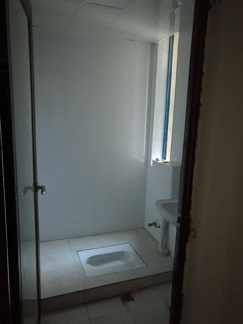 陈家花园，2室2厅1卫，60㎡，简装，租金750元/月 二手房