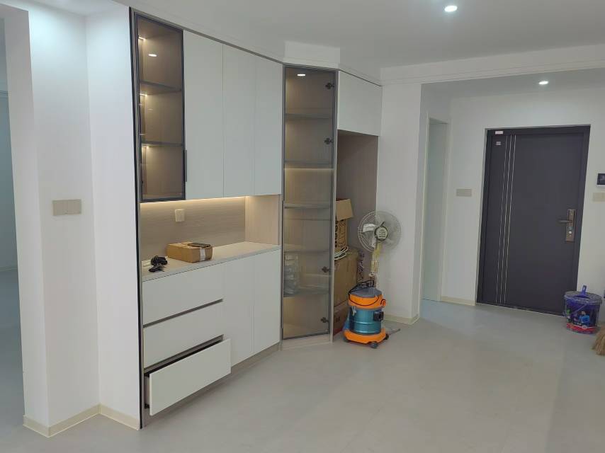 新加坡国际健康城，3室2厅1卫，100.00㎡，毛坯，租金1600元/月 租房