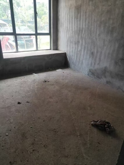 新天地，3室2厅2卫，116㎡，毛坯，售价40.00万