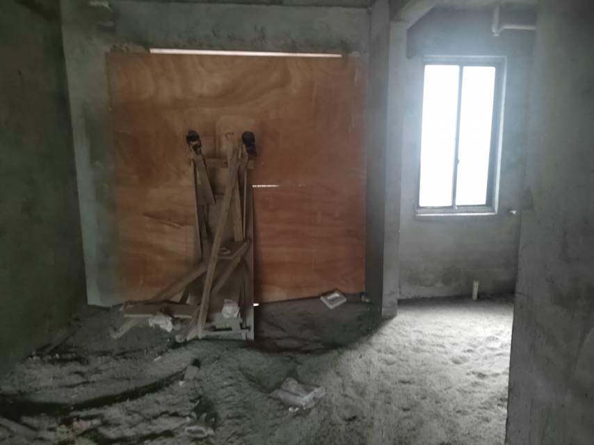 兴德顺景，3室2厅2卫，127.00㎡，毛坯，售价45万 二手房