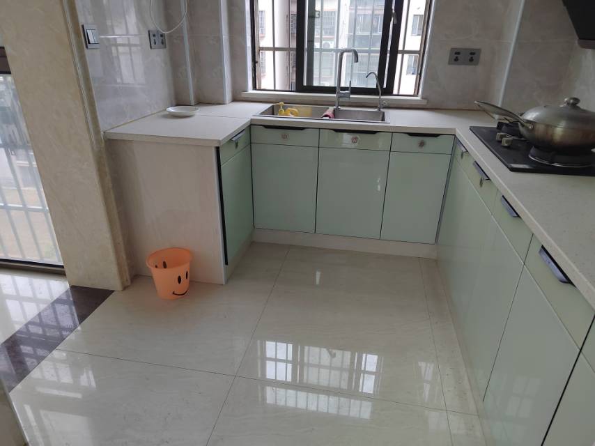 聚贤锦园，3室2厅2卫，116.00㎡，精装，售价67万 二手房