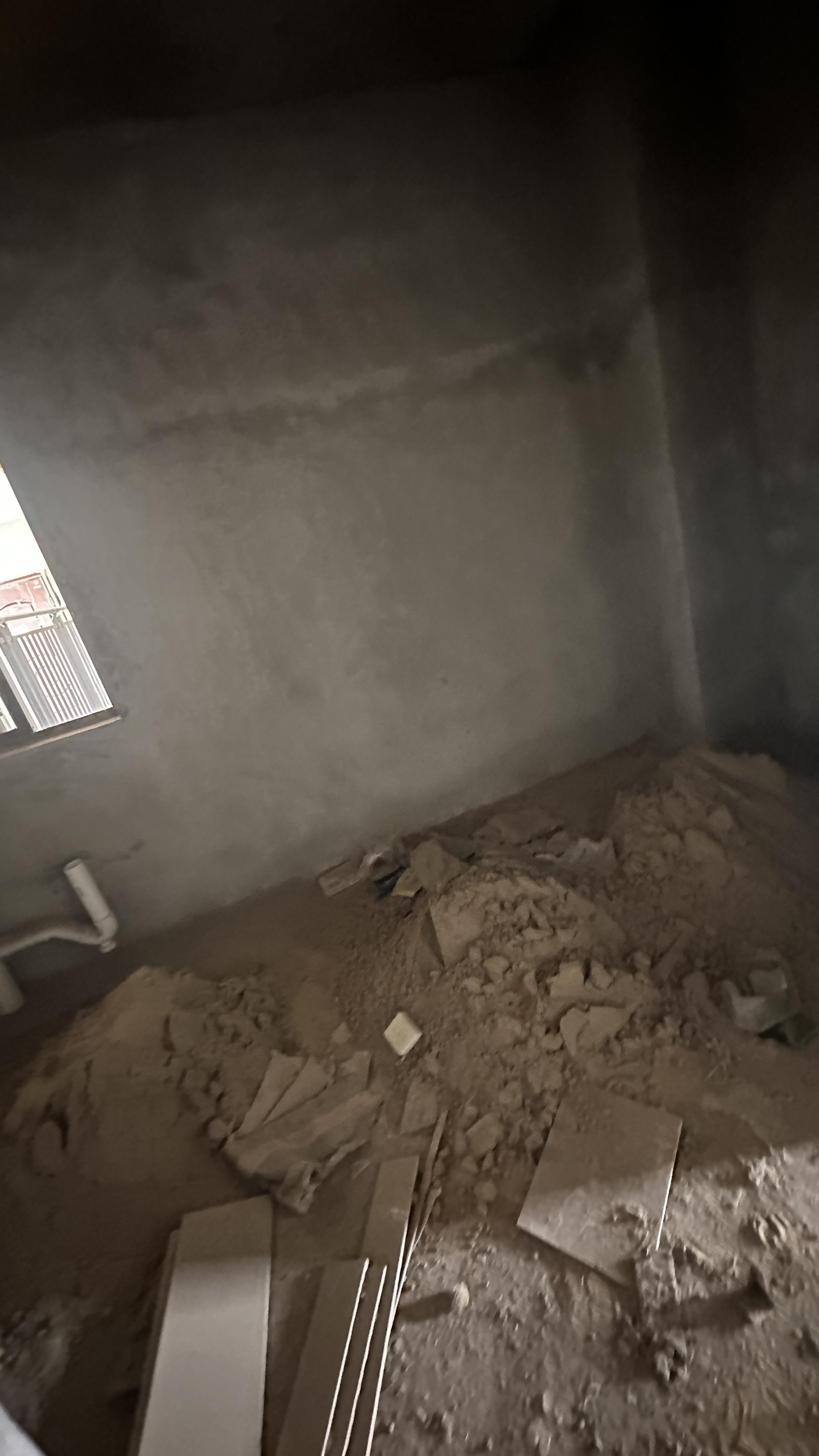 富鑫春天，3室2厅2卫，134.30㎡，毛坯，售价46.8万 二手房