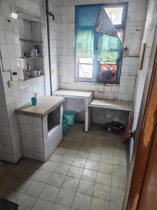 金纺路，2室1厅1卫，50㎡，简装，售价9.98万 二手房