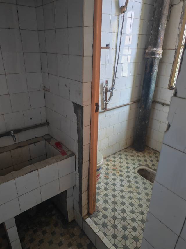 金纺路，2室1厅1卫，50㎡，简装，售价9.98万 二手房