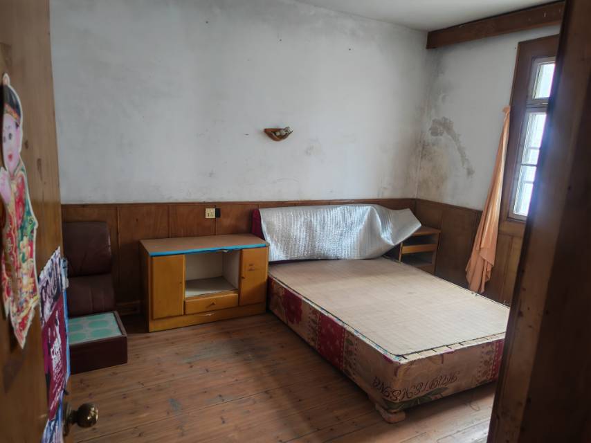 金纺路，2室1厅1卫，50㎡，简装，售价9.98万 二手房