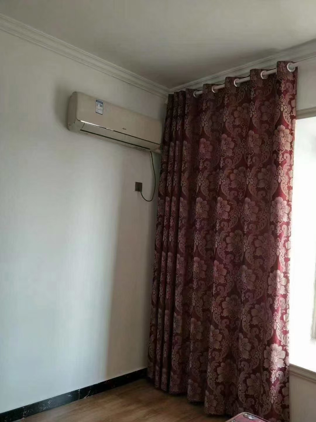 温馨家园,2室2厅1卫,80m²,精装,租价 1300元/月 租房